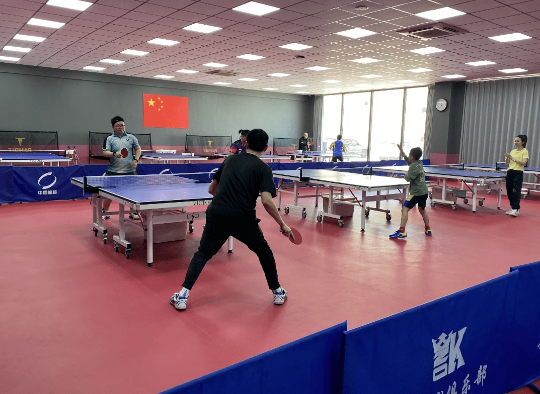 刻苦训练篮球时如何避免受伤的建议_1